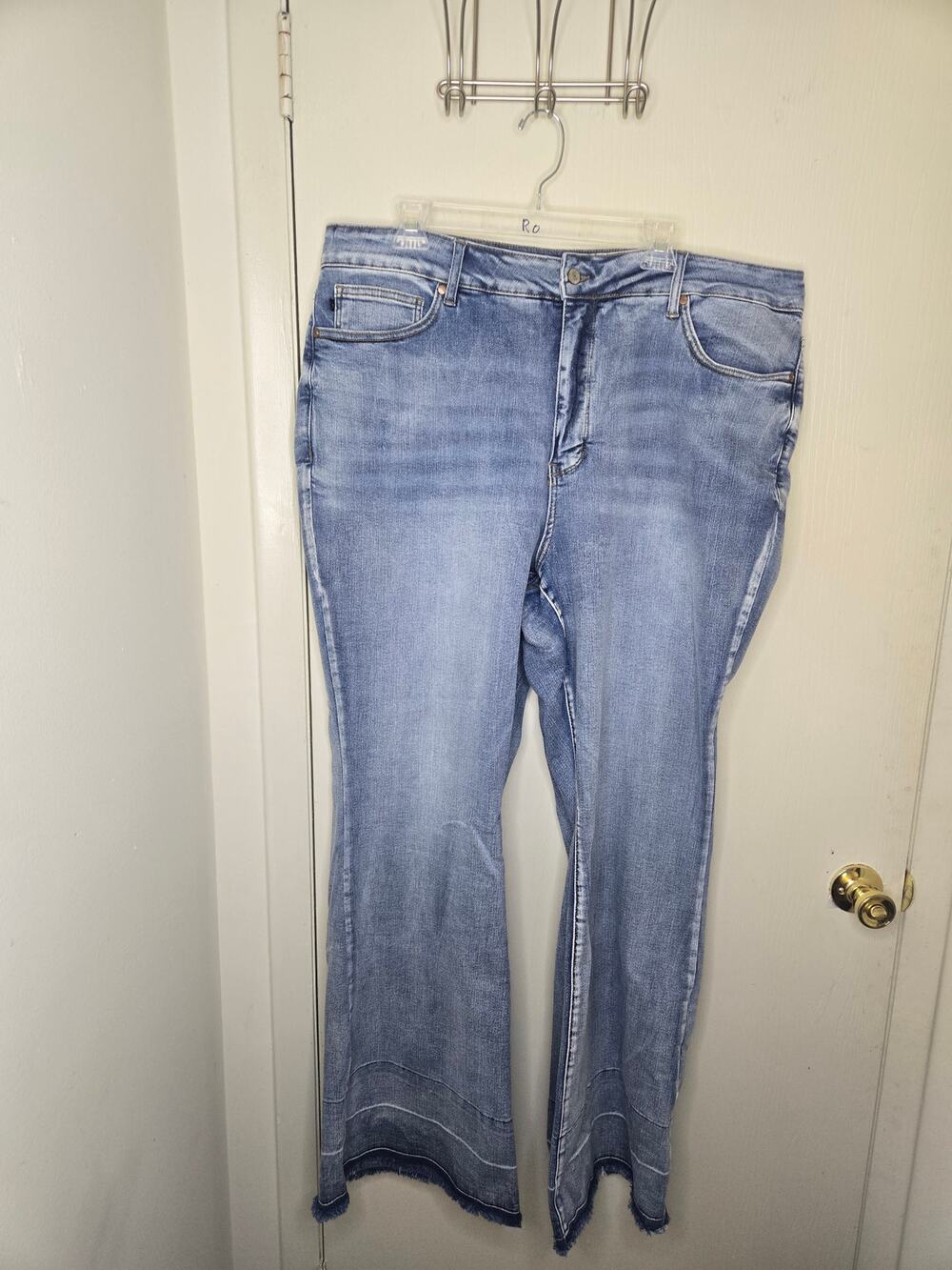 Light Wash 22 W Judy Blue Flare Jeans JB88486